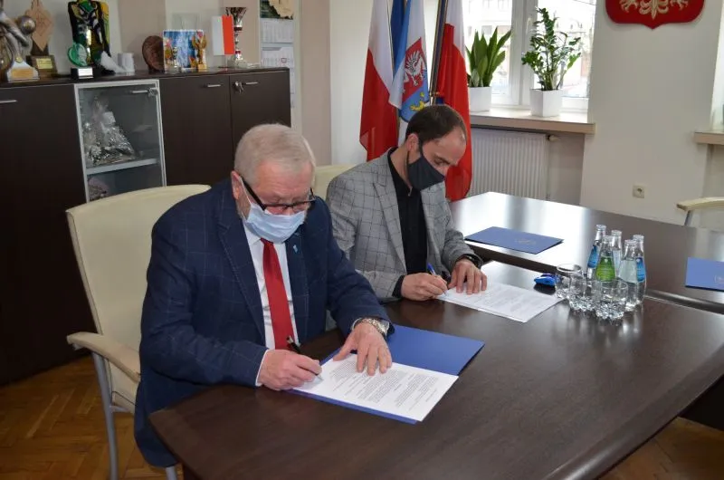 Podpisanie umowy na Budowę przedszkola Gminnego w Kołaczycach